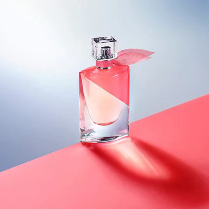 La Vie est Belle En Rose